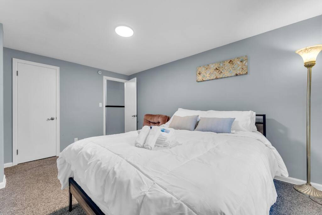 Central Falls Hideaway Куахога Фолс Екстериор снимка