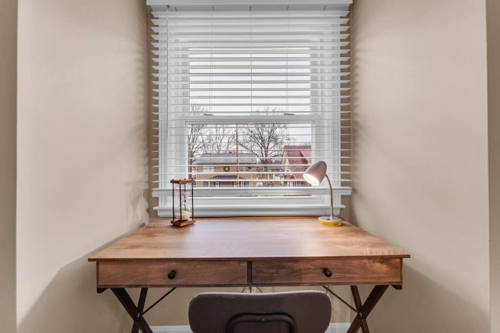 Central Falls Hideaway Куахога Фолс Екстериор снимка