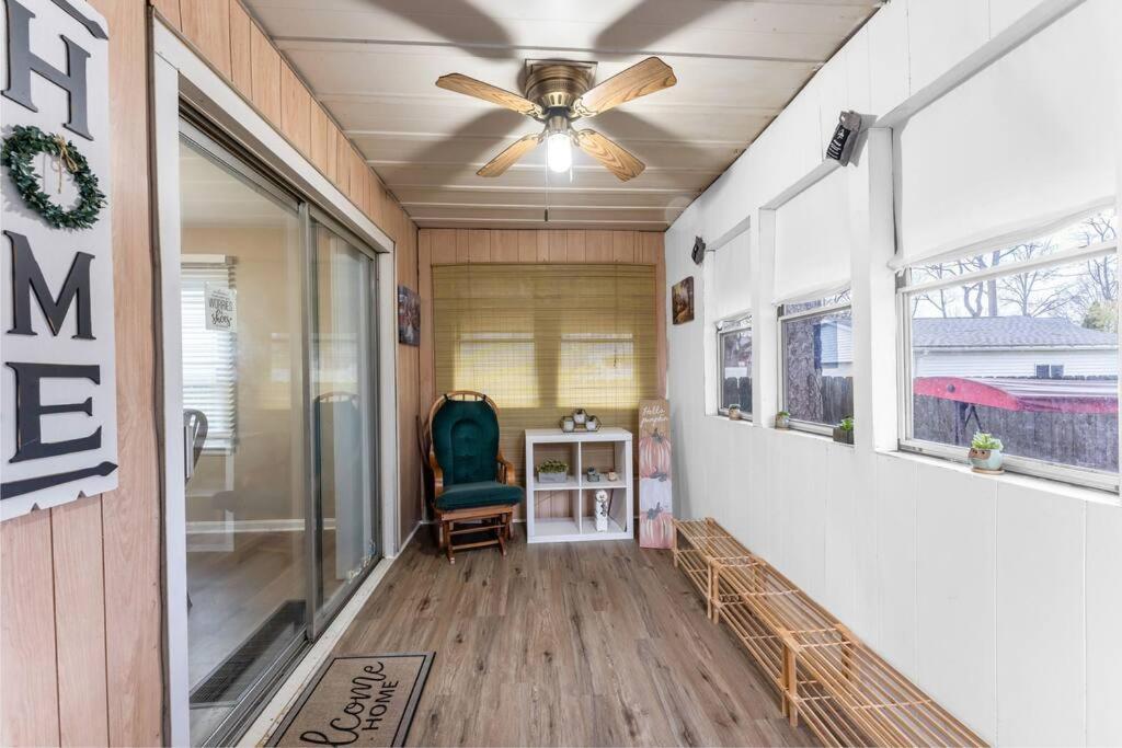 Central Falls Hideaway Куахога Фолс Екстериор снимка